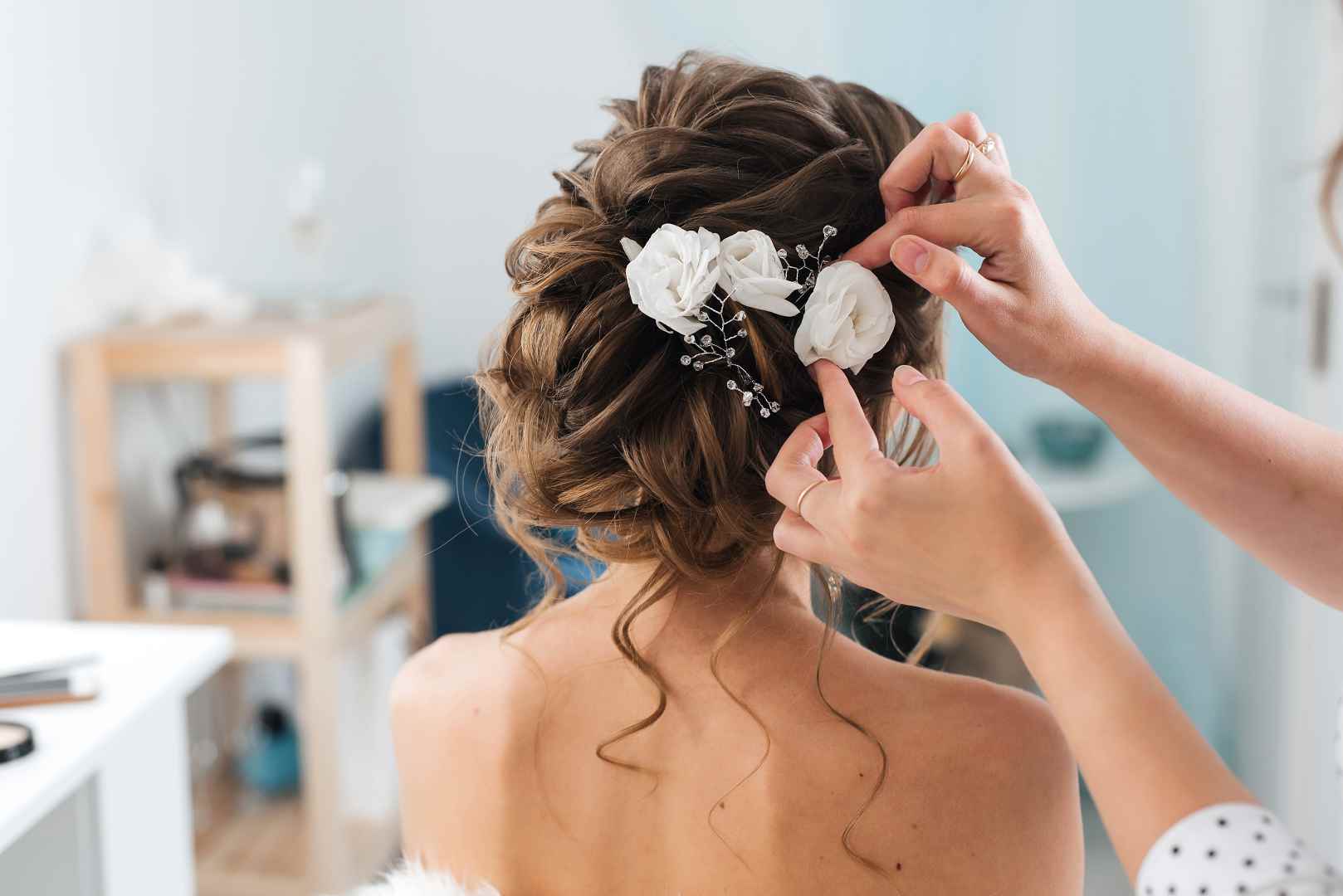 Wedding hair design with white flowers picture